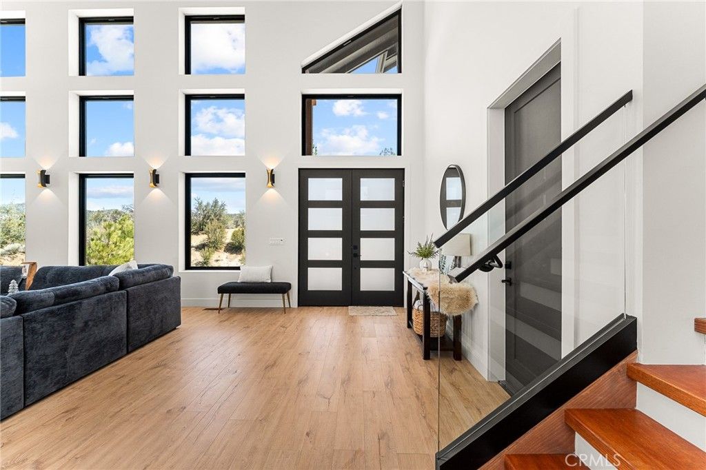 Image 13 of property listing at 506 Woodbridge Drive, Big Bear City, CA 92314