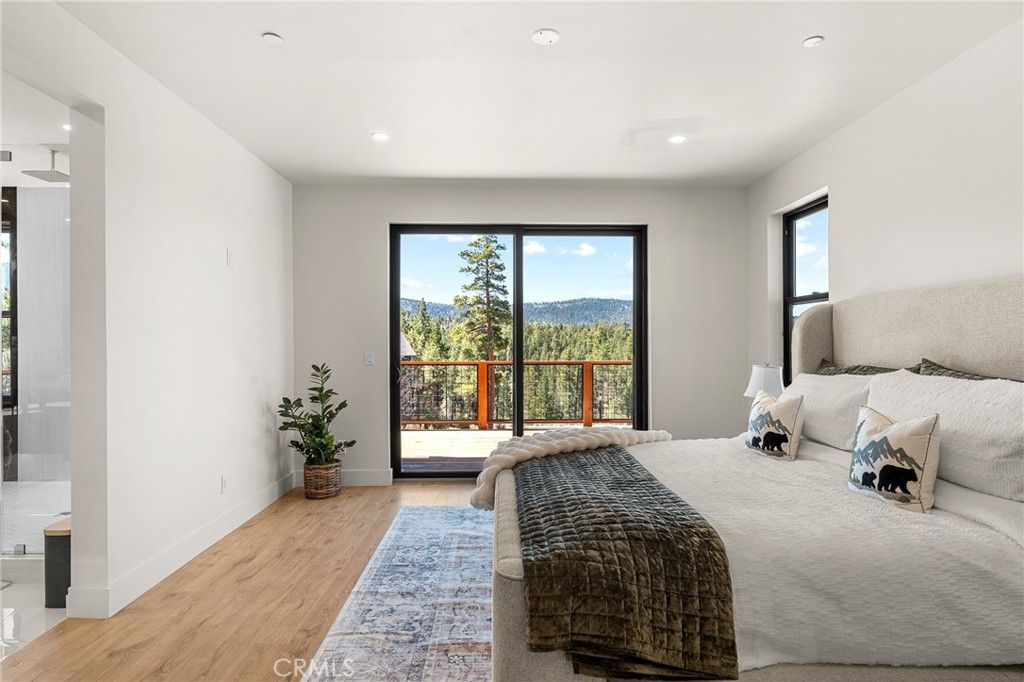 Image 28 of property listing at 506 Woodbridge Drive, Big Bear City, CA 92314