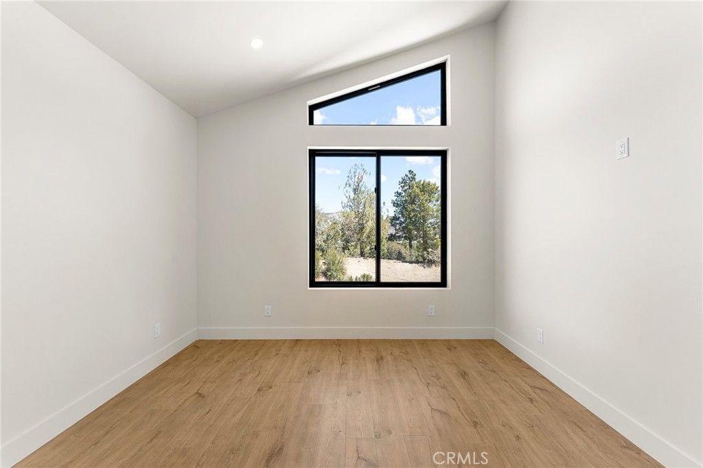 Image 51 of property listing at 506 Woodbridge Drive, Big Bear City, CA 92314