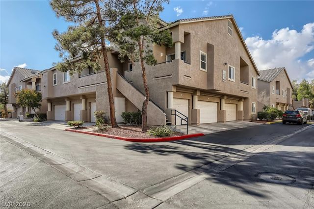 2153 Jasper Bluff Street 201, Las Vegas, NV 89117