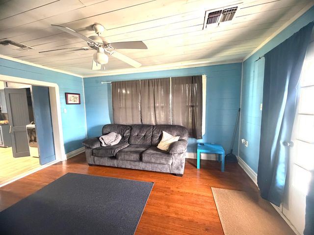 422 Justin St, Lockport, LA 70394