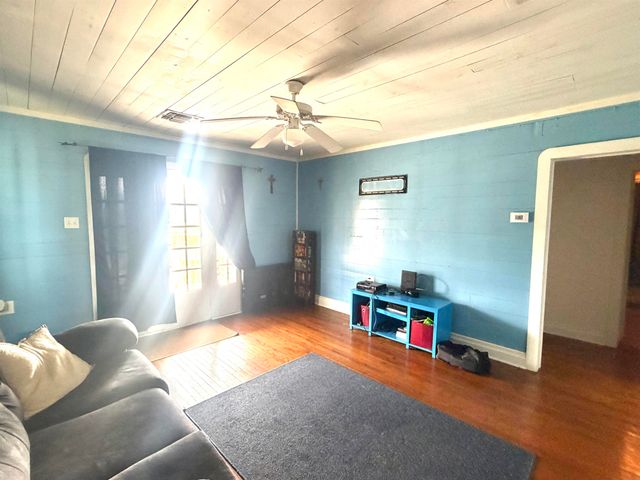 422 Justin St, Lockport, LA 70394