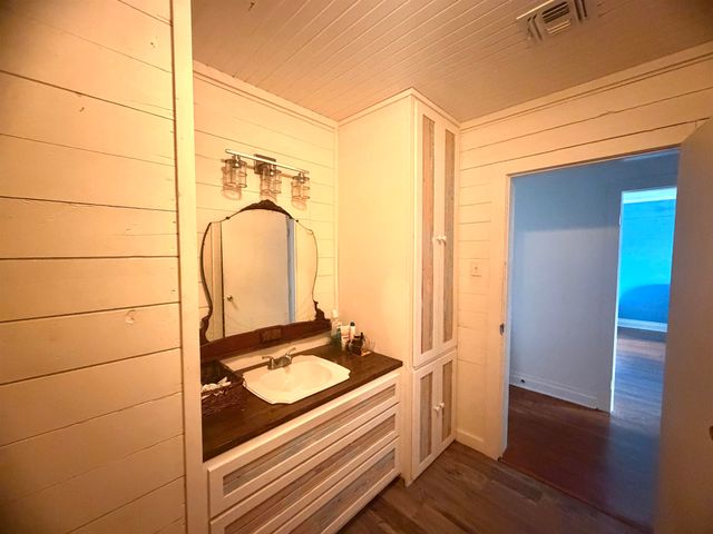 422 Justin St, Lockport, LA 70394