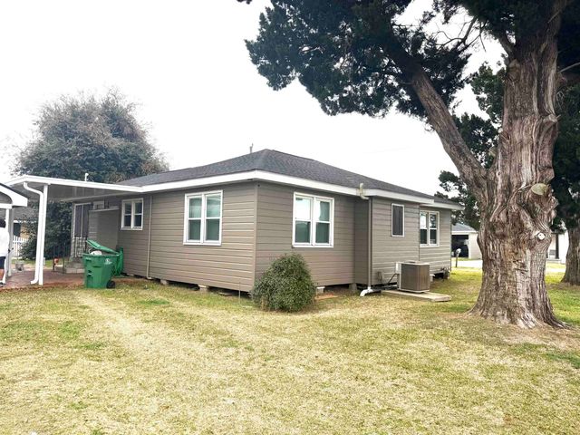 422 Justin St, Lockport, LA 70394