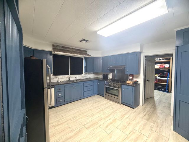 422 Justin St, Lockport, LA 70394