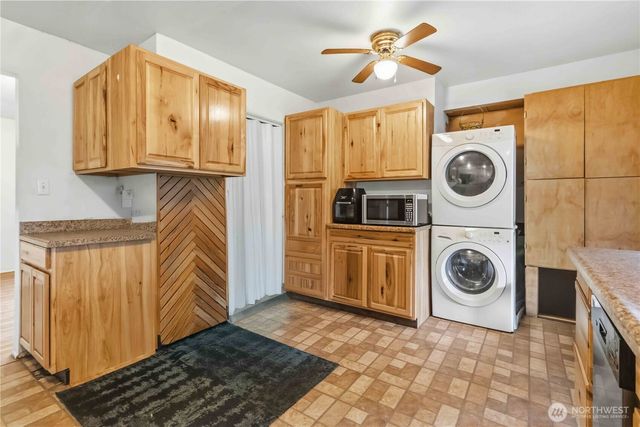 2947 Douglas St, Longview, WA 98632