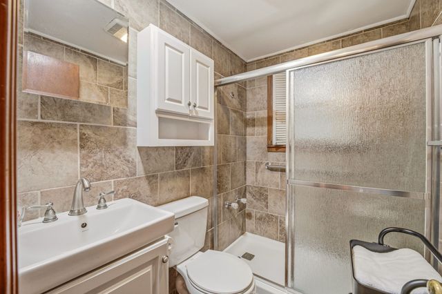 401 E Bridge Street, Granbury, TX 76048
