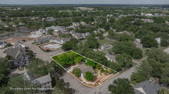 401 E Bridge Street, Granbury, TX 76048
