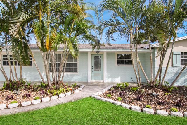 19185 SE Homewood Avenue, Jupiter, FL 33469