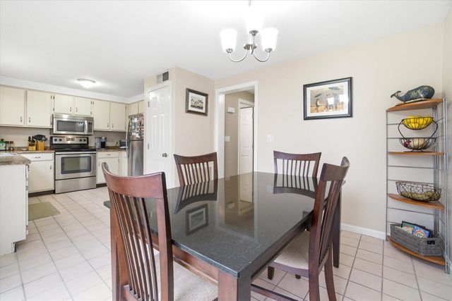 23 Colonial Drive, Merrimack, NH 03054