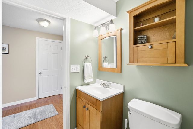 23 Colonial Drive, Merrimack, NH 03054