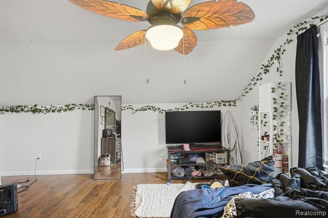 11421 Engleside Street, Detroit, MI 48205