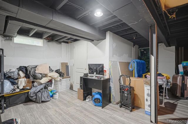 11421 Engleside Street, Detroit, MI 48205