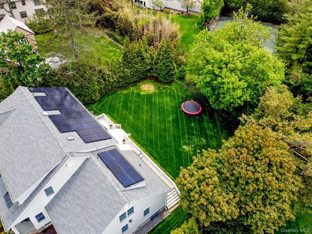 14 Windmill Lane, Scarsdale, NY 10583