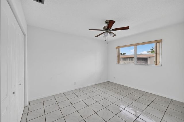 2965 Crosley Drive W B, West Palm Beach, FL 33415