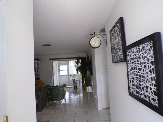 2965 Crosley Drive W B, West Palm Beach, FL 33415