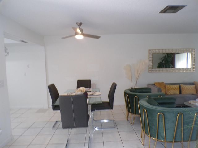 2965 Crosley Drive W B, West Palm Beach, FL 33415