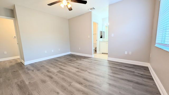 6716 Old Farm Trail, Boynton Beach, FL 33437