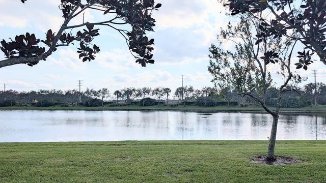 6716 Old Farm Trail, Boynton Beach, FL 33437