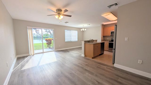 6716 Old Farm Trail, Boynton Beach, FL 33437