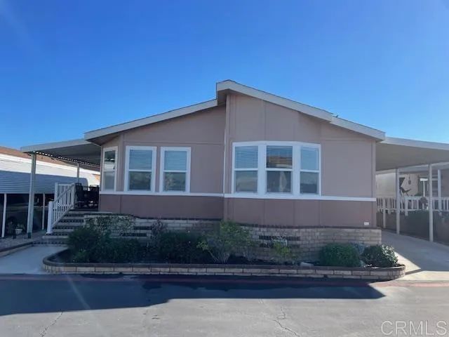 9850 Garfield Ave 113, Huntington Beach, CA 92646