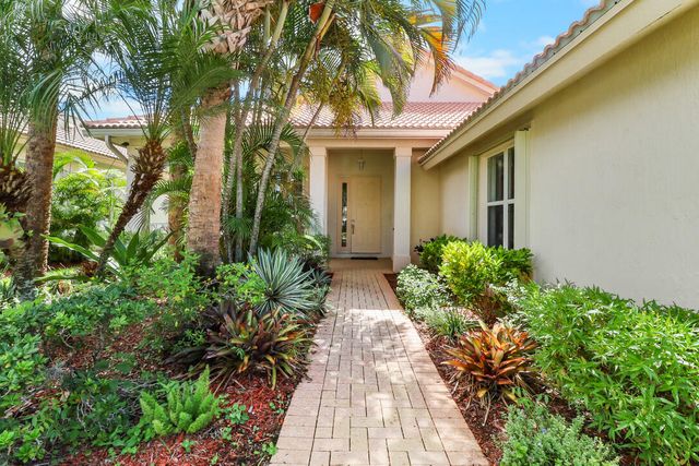 9110 Bay Harbour Circle, West Palm Beach, FL 33411