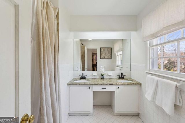 6105 River Shore Parkway, Atlanta, GA 30328