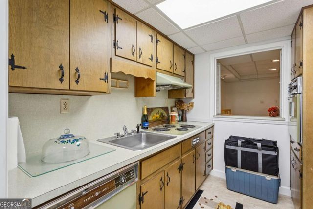 6105 River Shore Parkway, Atlanta, GA 30328