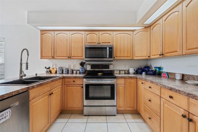 11606 PEACH GROVE LANE, Orlando, FL 32821