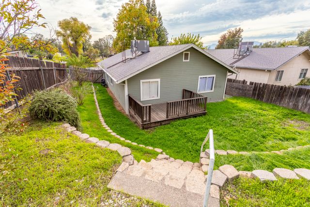 5295 Pine Grove Avenue, Shasta Lake, CA 96019