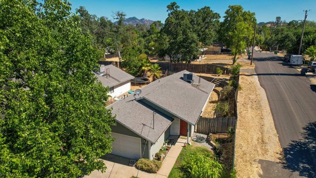 5295 Pine Grove Avenue, Shasta Lake, CA 96019