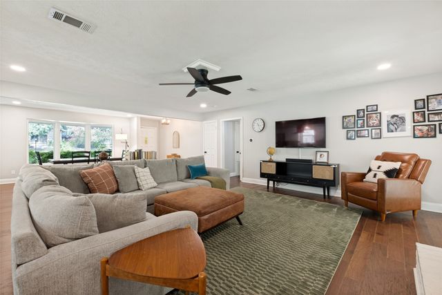 11925 Brookmeadow Lane, Dallas, TX 75218