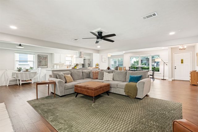 11925 Brookmeadow Lane, Dallas, TX 75218