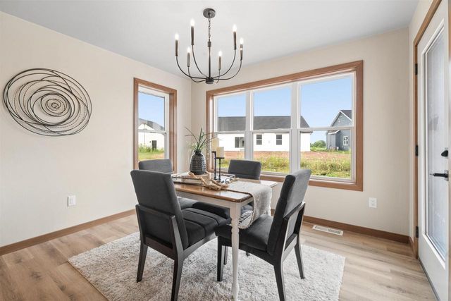 2645 CORNELL AVENUE, Neenah, WI 54956