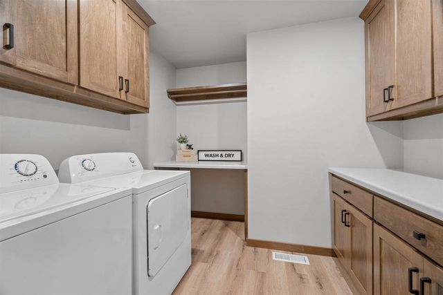 2645 CORNELL AVENUE, Neenah, WI 54956