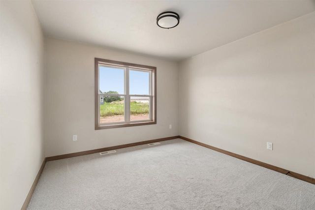 2645 CORNELL AVENUE, Neenah, WI 54956