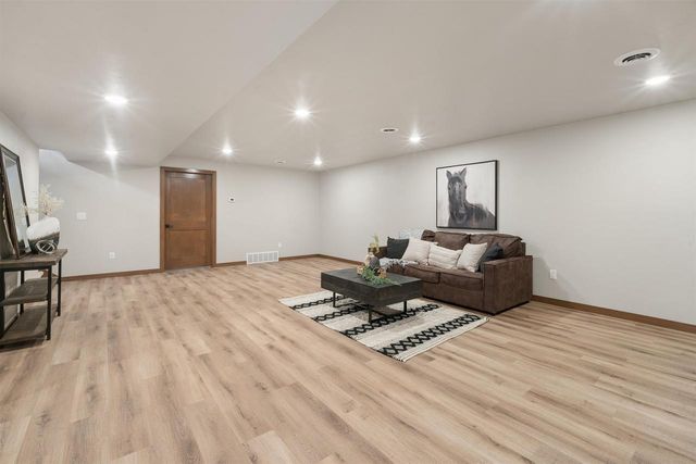 2645 CORNELL AVENUE, Neenah, WI 54956