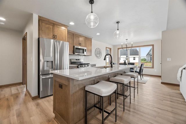 2645 CORNELL AVENUE, Neenah, WI 54956