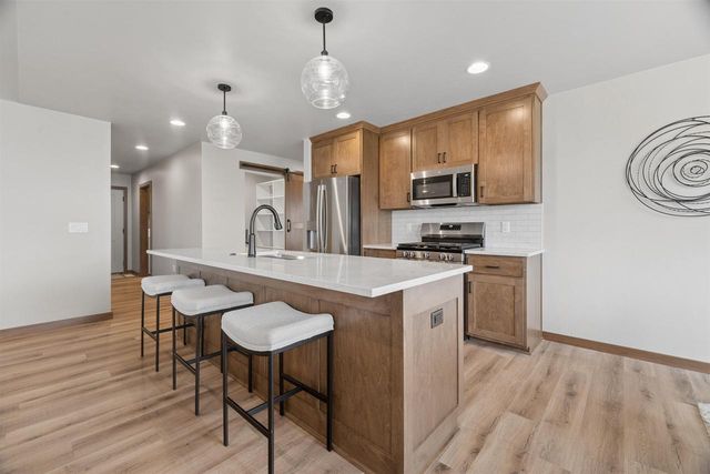 2645 CORNELL AVENUE, Neenah, WI 54956