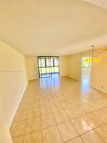 7331 NW 18th St 204, Margate, FL 33063