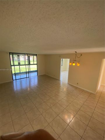 7331 NW 18th St 204, Margate, FL 33063