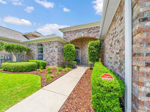 1767 Bridgeport Colony Lane, Fort Walton Beach, FL 32547