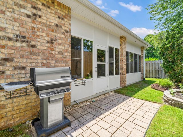 1767 Bridgeport Colony Lane, Fort Walton Beach, FL 32547