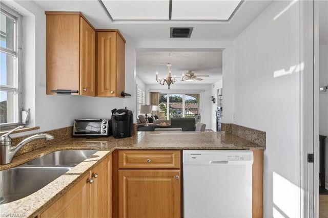 5 High Point CIR W # 303, Naples, FL 34103