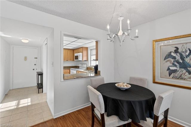 5 High Point CIR W # 303, Naples, FL 34103