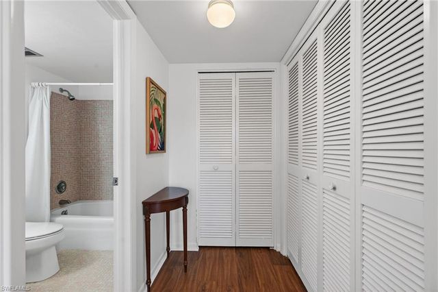 5 High Point CIR W # 303, Naples, FL 34103