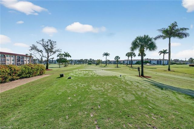 5 High Point CIR W # 303, Naples, FL 34103