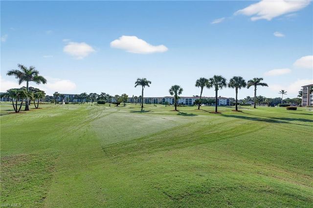 5 High Point CIR W # 303, Naples, FL 34103