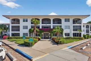 5 High Point CIR W # 303, Naples, FL 34103