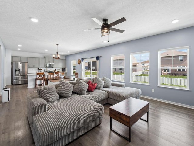 721 Leslie Drive, Plain City, OH 43064